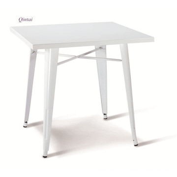 table à manger carrée en métal table élégante blanche